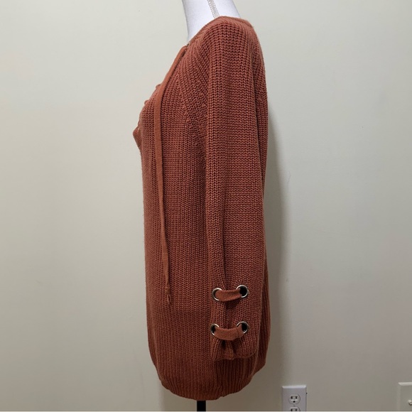 NWOT Military Hippe Lace Up V-neck Neck Knit Sweater Size one size stretch - Picture 2 of 8